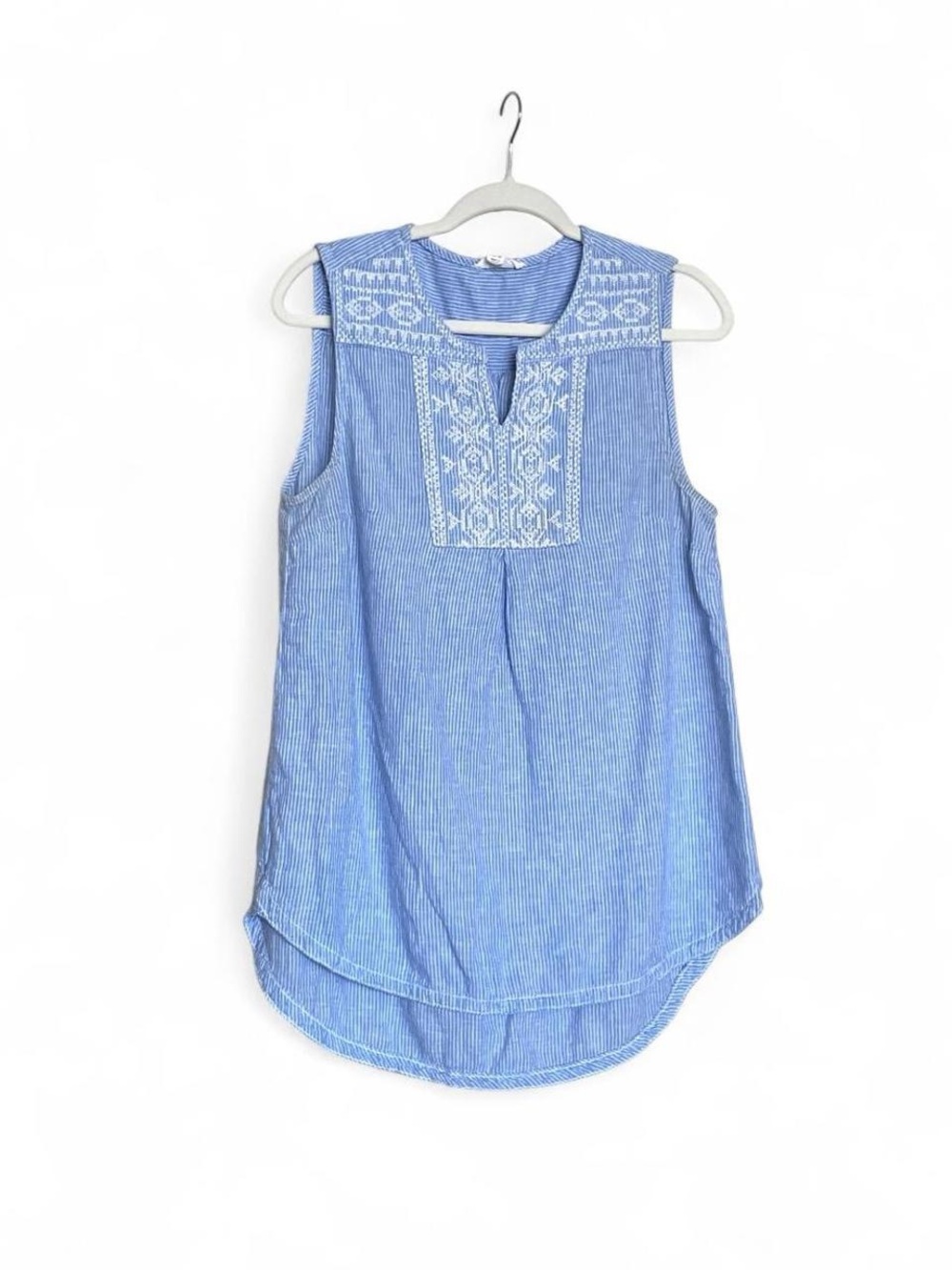 beachlunchlounge Blue Sleeveless Embroidered Split-Neck Tank